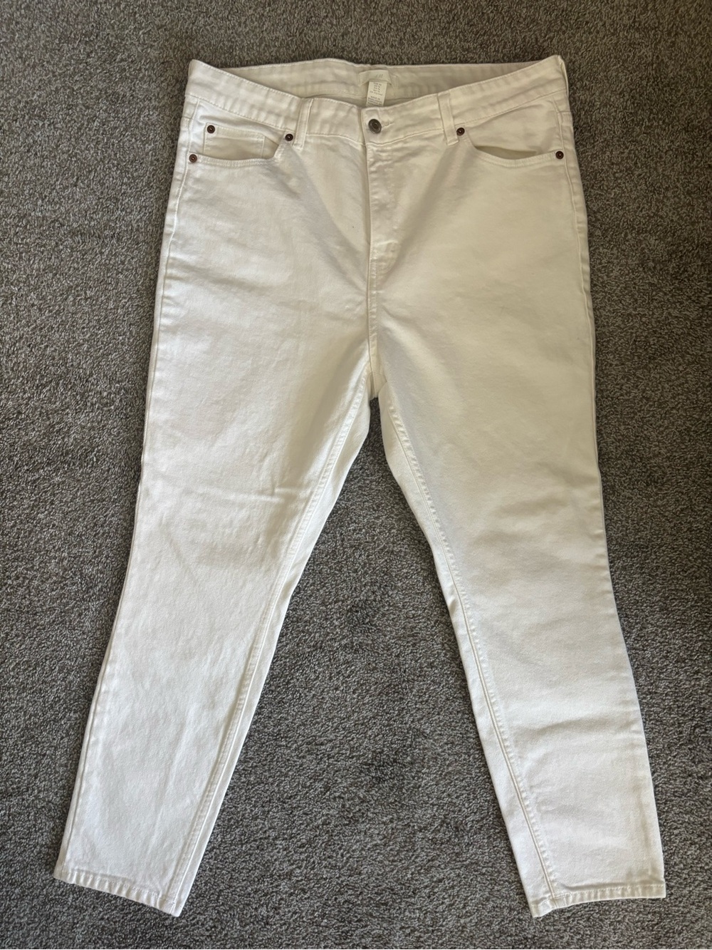 27.    H&M White High-Waist Straight Leg Jeans
